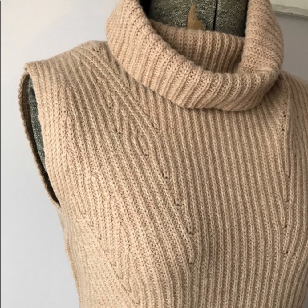 Madewell Full Neck Detailed Sleeveless Top